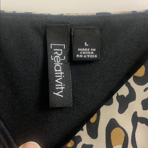 Relativity print dress - Picture 6 of 9